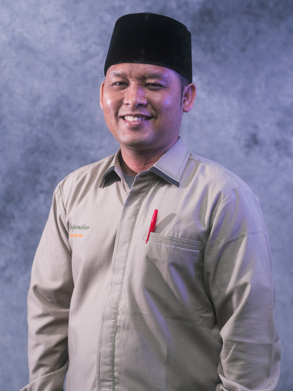 Ahmad Efendi, M.Pd